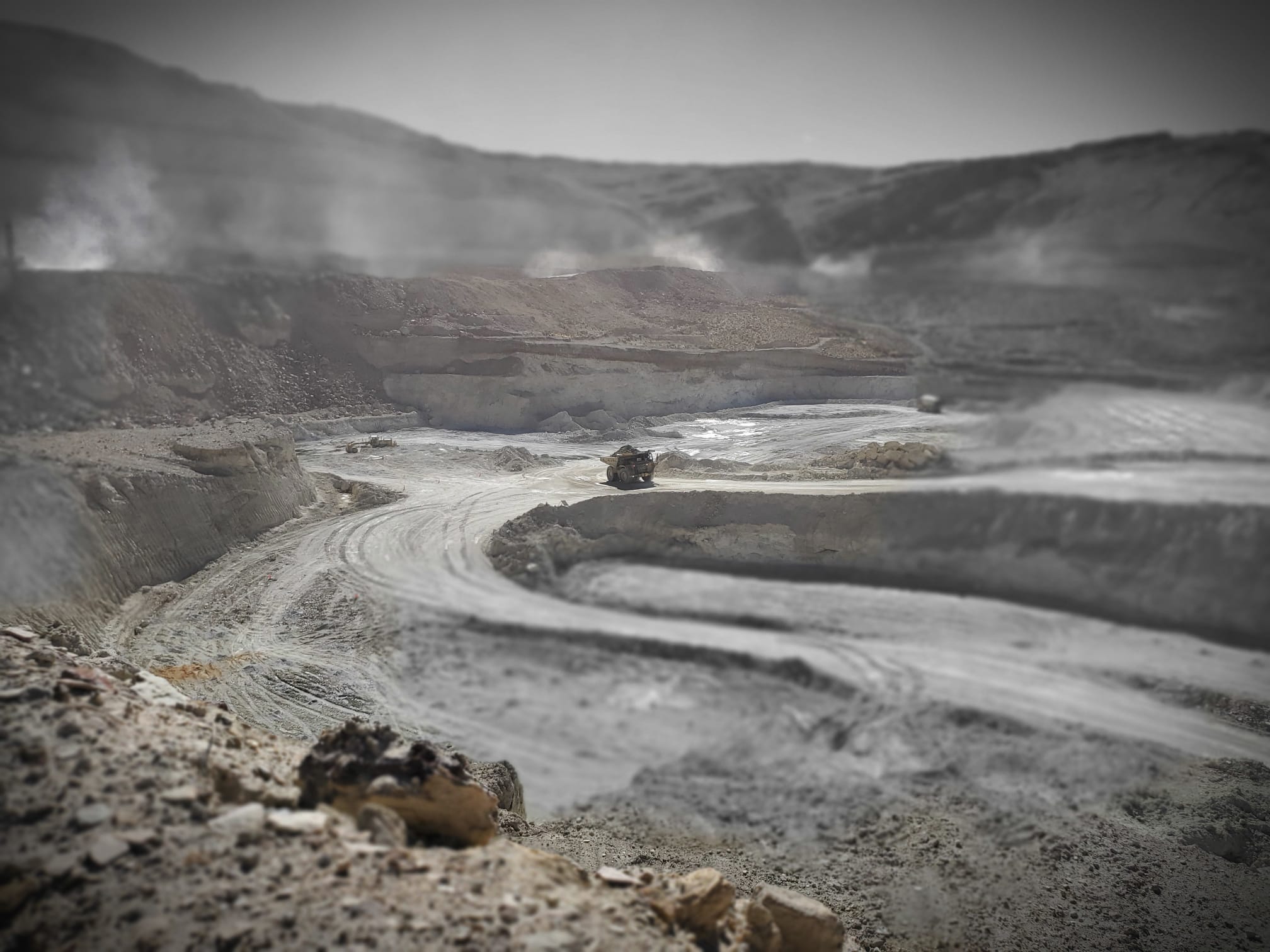 Mining equipment haul truck breakdown on active mine site requiring urgent replacement parts sourcing and logistics support from Miami