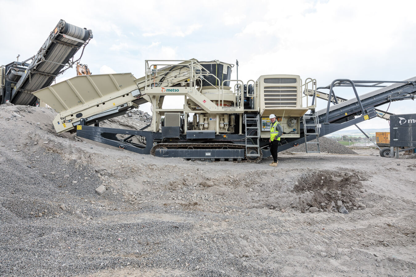 Metso HP200 cone crusher component verification showing series and chamber configuration matching by Millennium Machinery