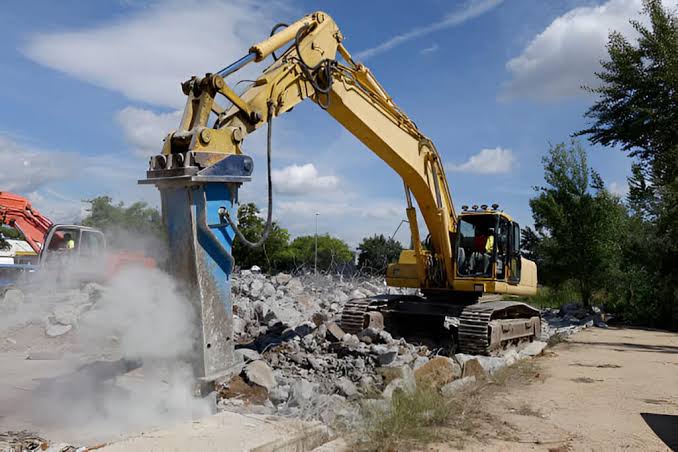 How to Choose the Right Hydraulic Breaker for Your Excavator